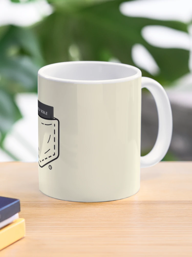 Cute kitten in a pocket mug with the message "HELLO my Love." A purrfect gift for cat lovers and those who want a unique Valentine’s Day surprise! - www.lacoo.eu
